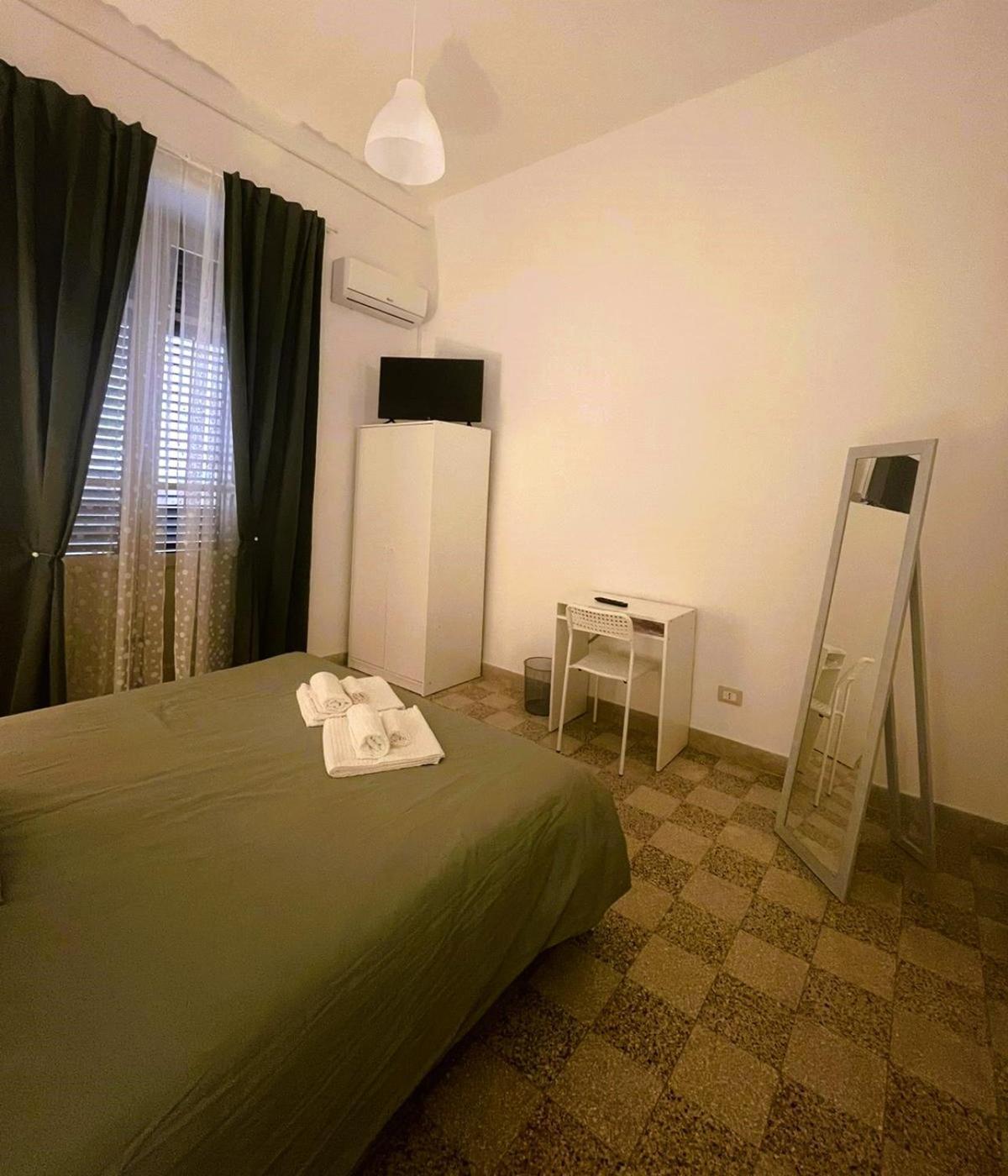 Olivuzza Rooms In Apartment Палермо Екстериор снимка
