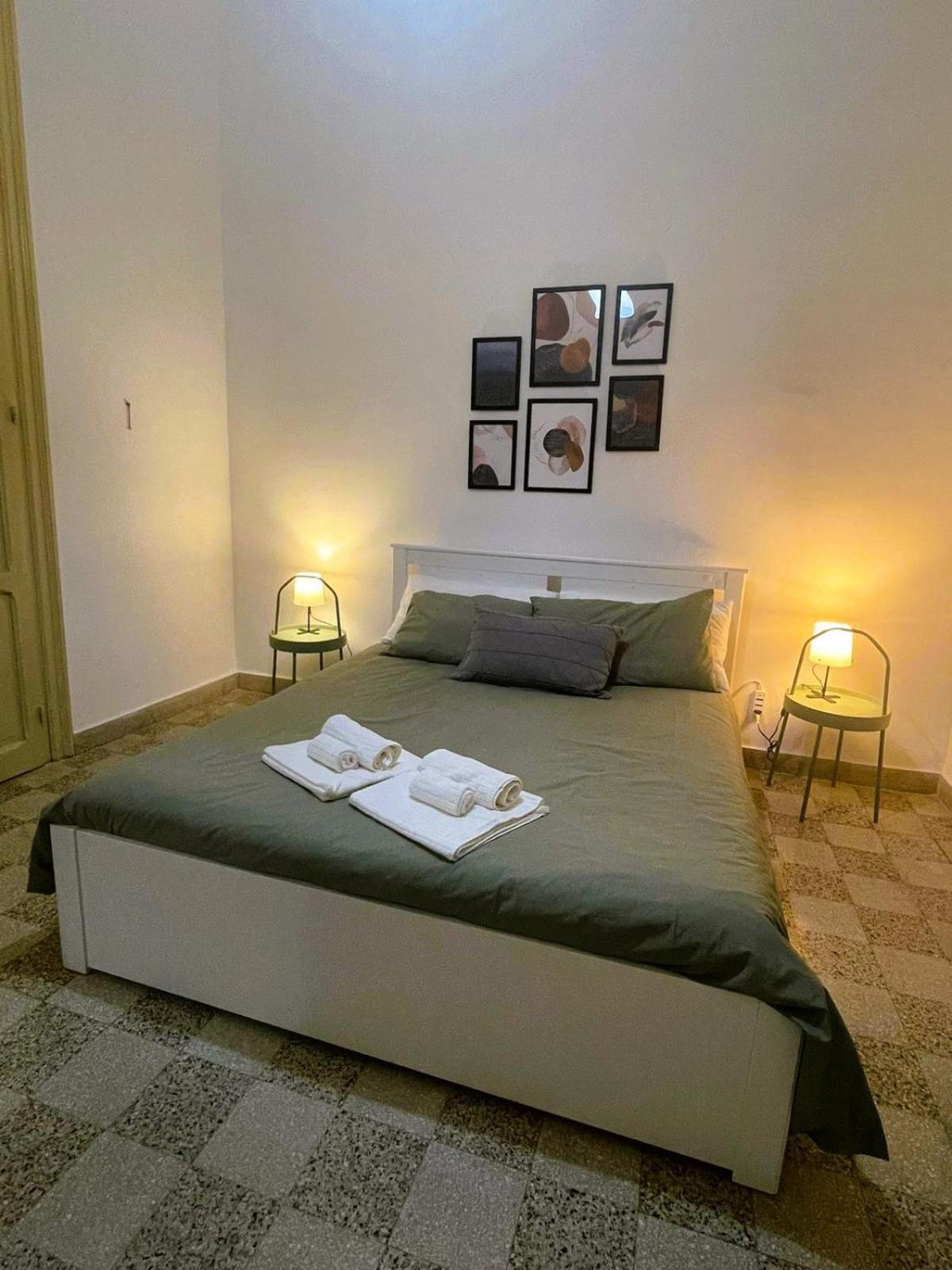 Olivuzza Rooms In Apartment Палермо Екстериор снимка